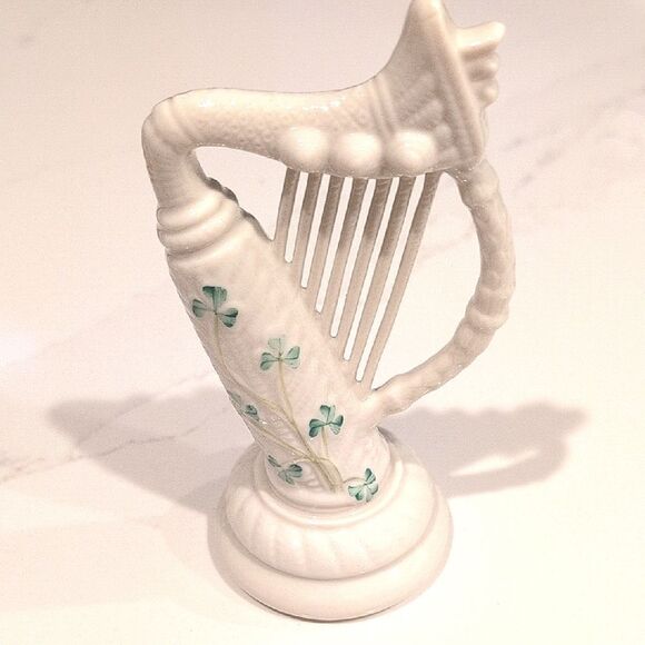 Vintage Belleek 6" Shamrock Harp 7th Gold/Brown Mark 1980-1992 - Picture 2 of 10